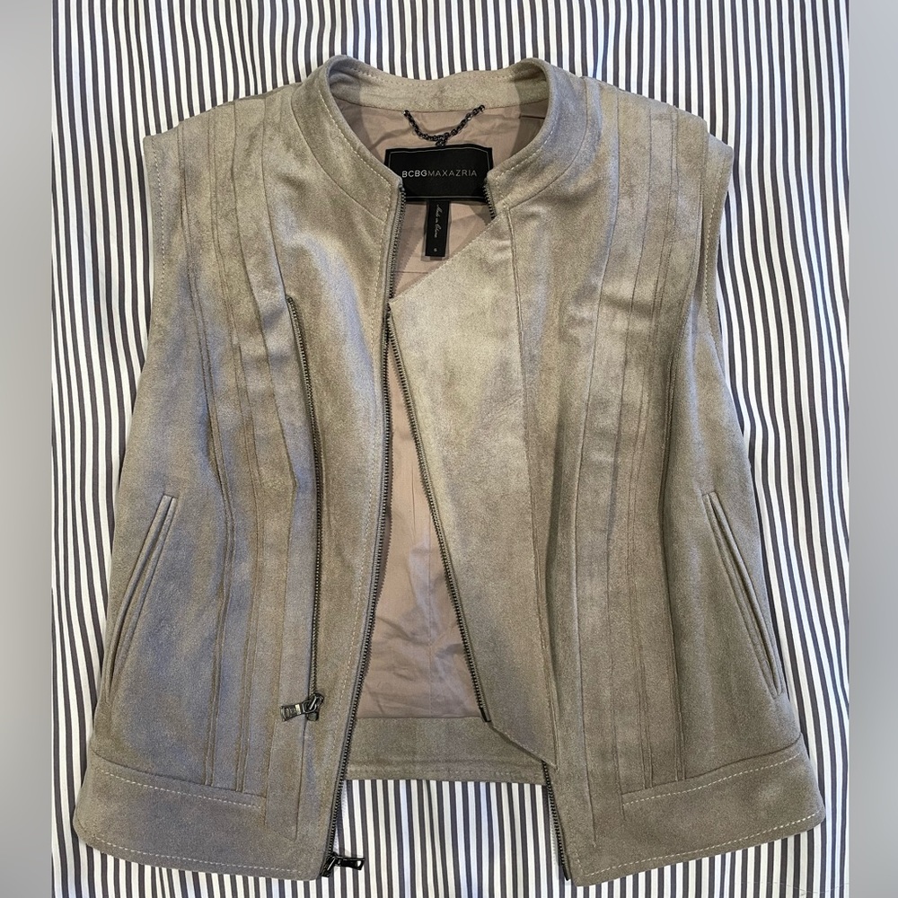 BCBGMaxAzria Faux Suède Vest